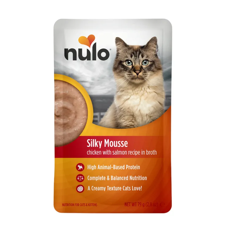 Nulo Mousse Cremoso de Pollo y Salmón sobres para gatos Oferta De Temporada